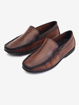 Delco Effortless Casual Style