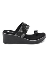 Glamorous Steps: Delco's Platform Chappal