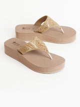 Delco Gleam Step Chappal