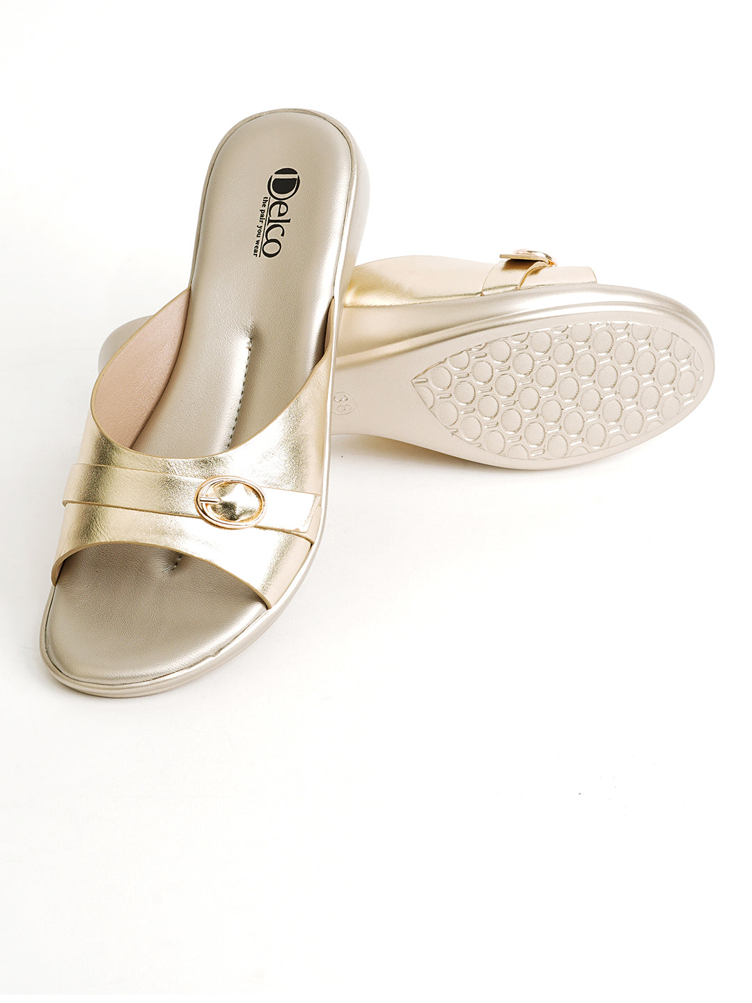 Delco Muse Easy Step Slip-Ons