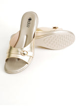 Delco Muse Easy Step Slip-Ons