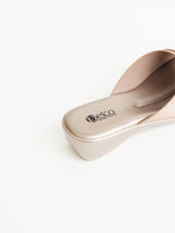 Delco Muse Easy Step Slip-Ons