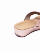 Petite Elegance: Delco Platform Chappal