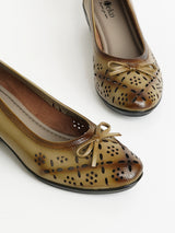 Delco Leather Wedge Belly