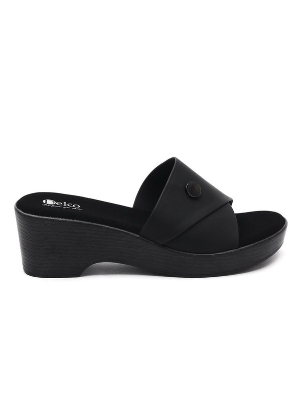Casual Chic Muse Platform Slip-Ons