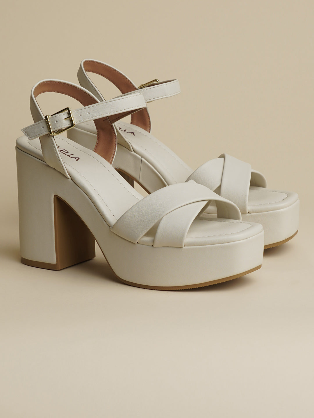 Claudia-Minimal. Modern. You.