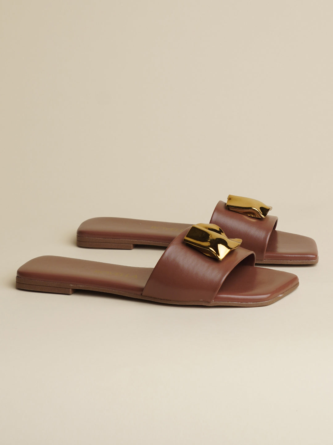 Carolina-Defined by elegance.
