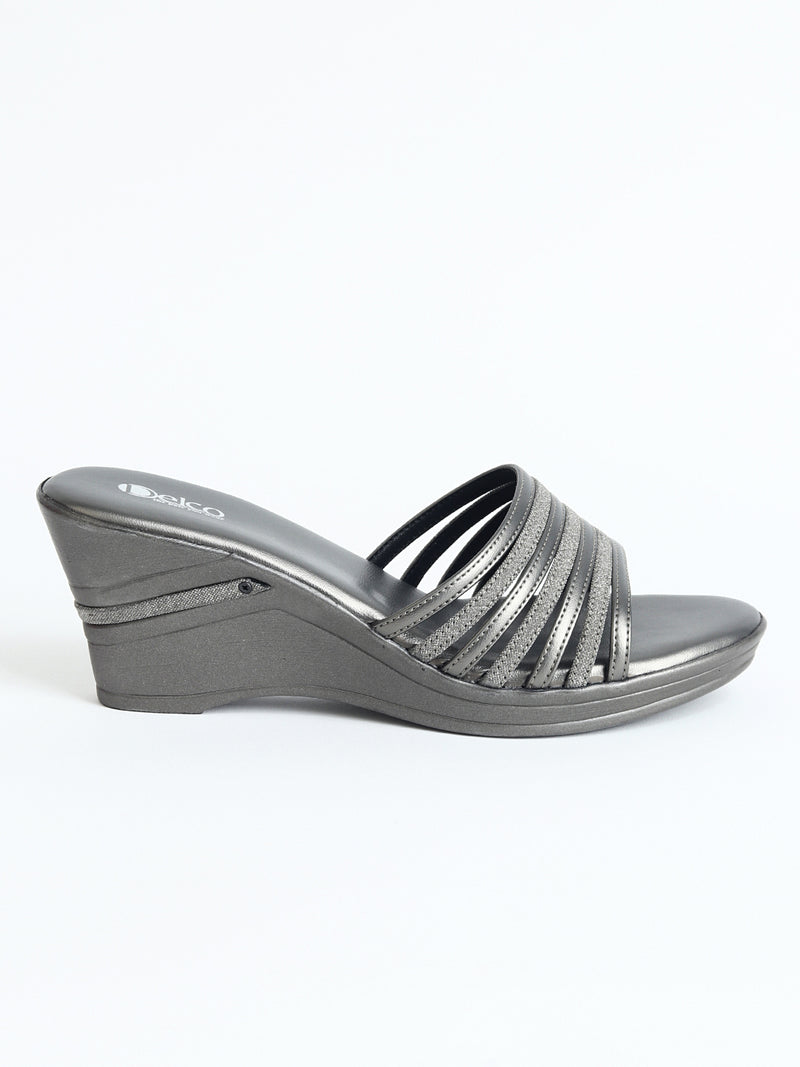 Delco Muse Casual Wedge Slip-Ons