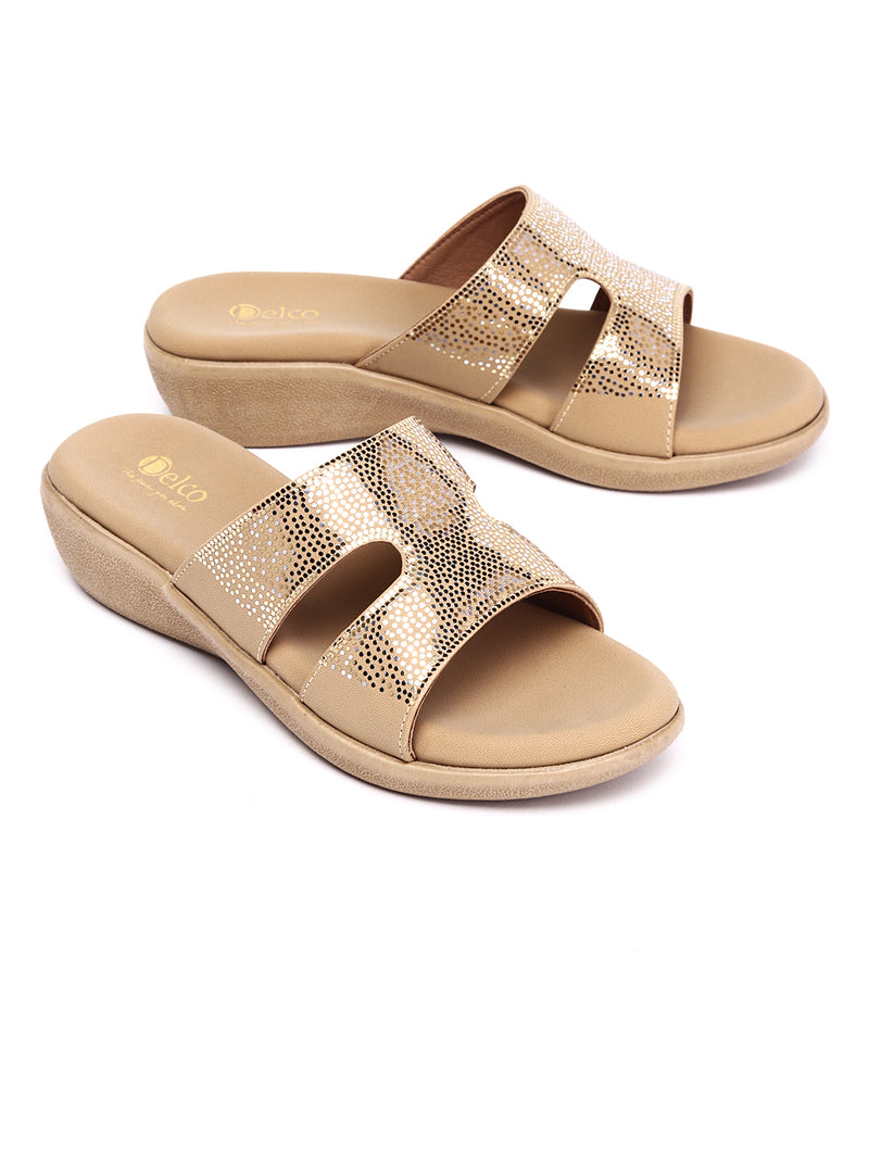 ALL day Comfort: Delco's Platform Chappal