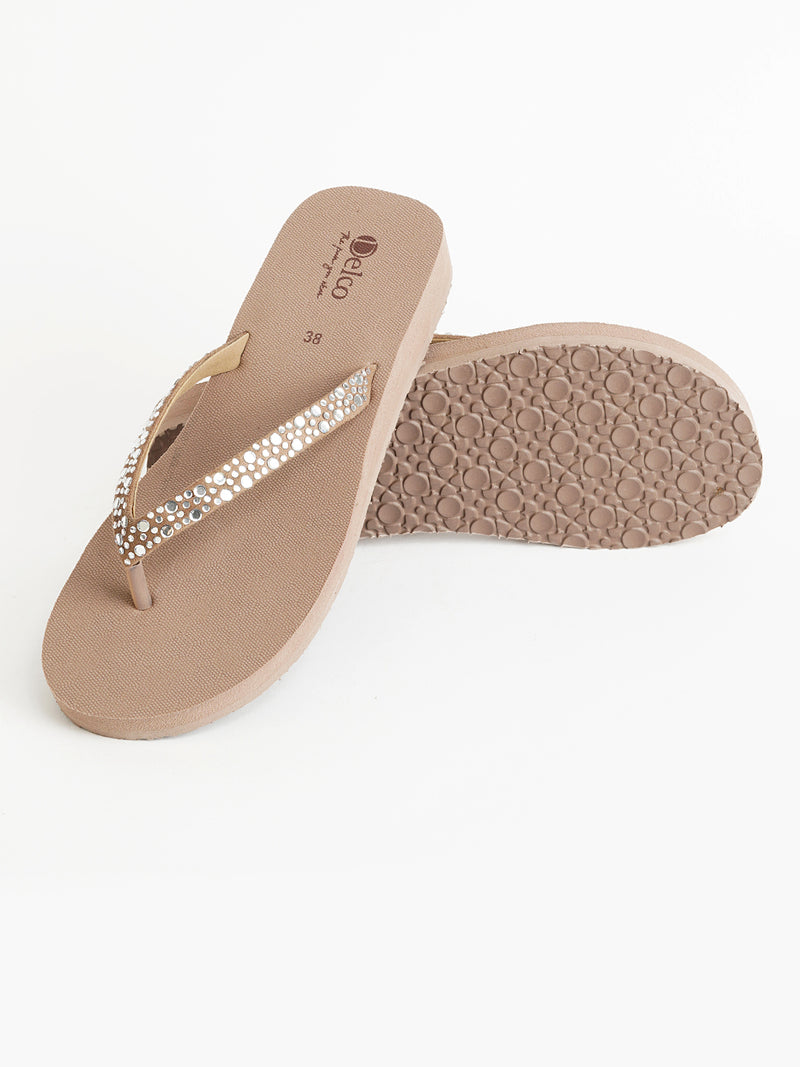 Delco Gleam Step Chappal