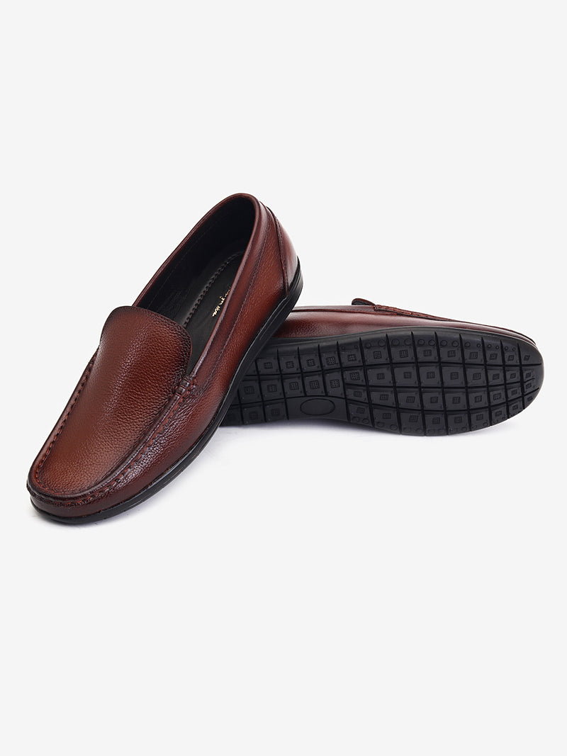 Delco CityLuxe Pull-On Loafers