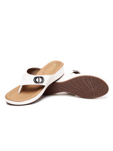 Petite Elegance: Delco Platform Chappal