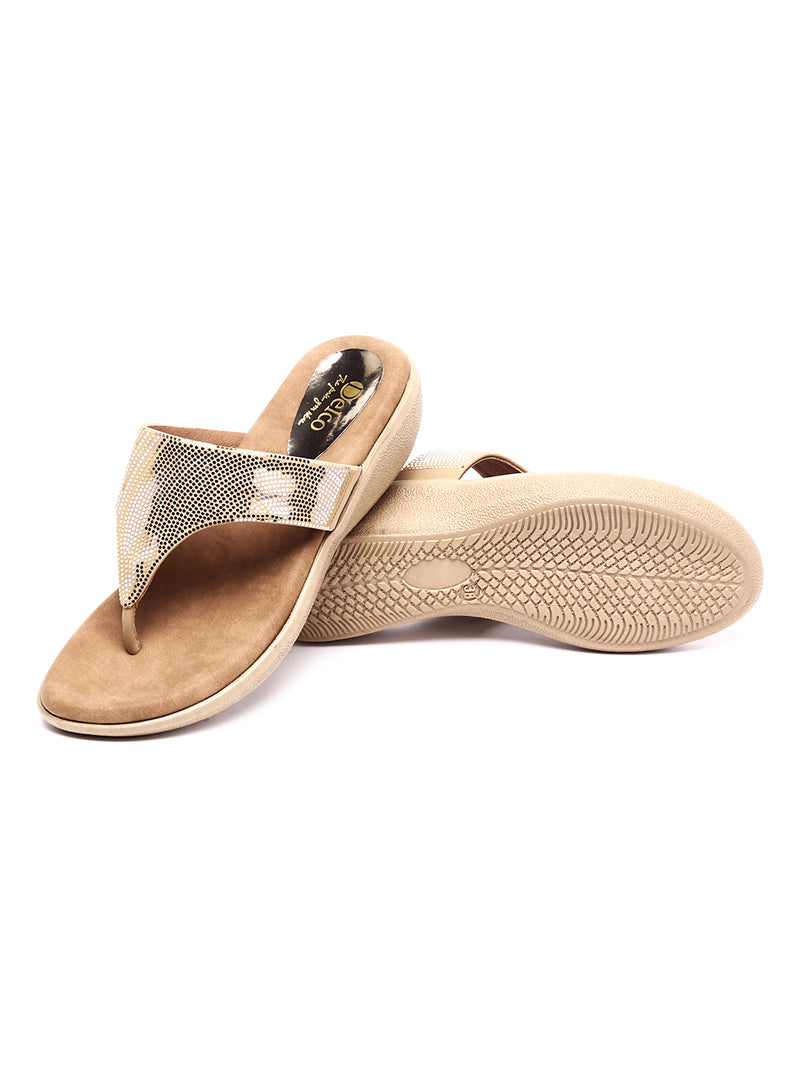 Casual Chic: Delco's U-Platform Chappal