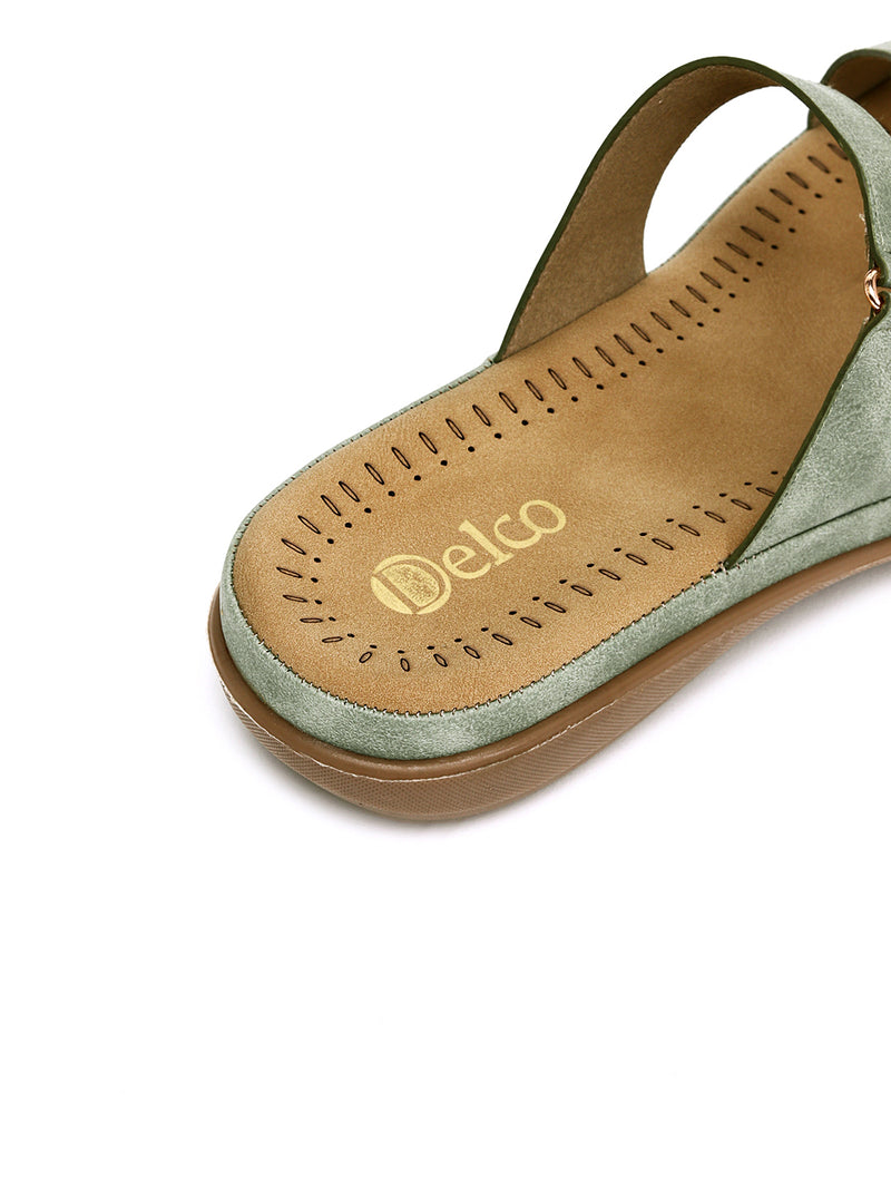 Delco's Everyday Casual Chappals