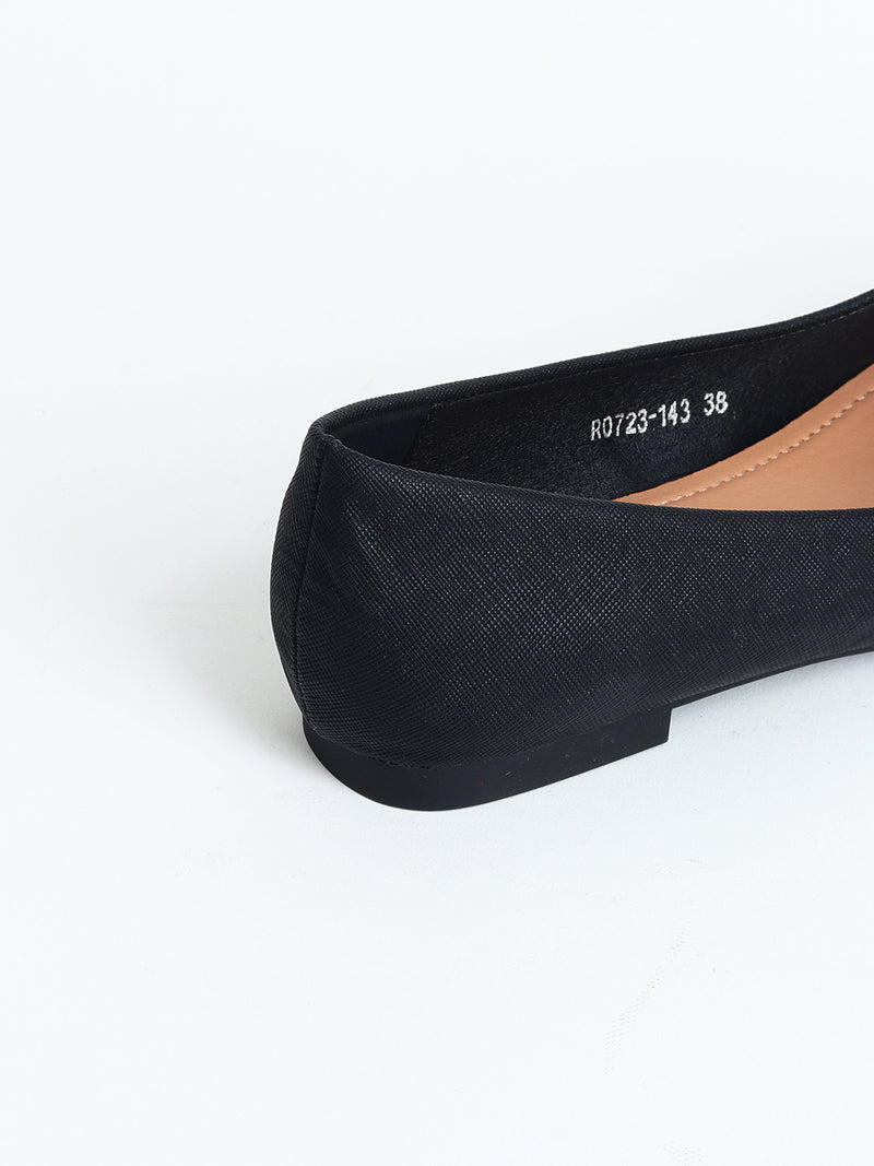 Delco Chic Pull-On Belly Flats