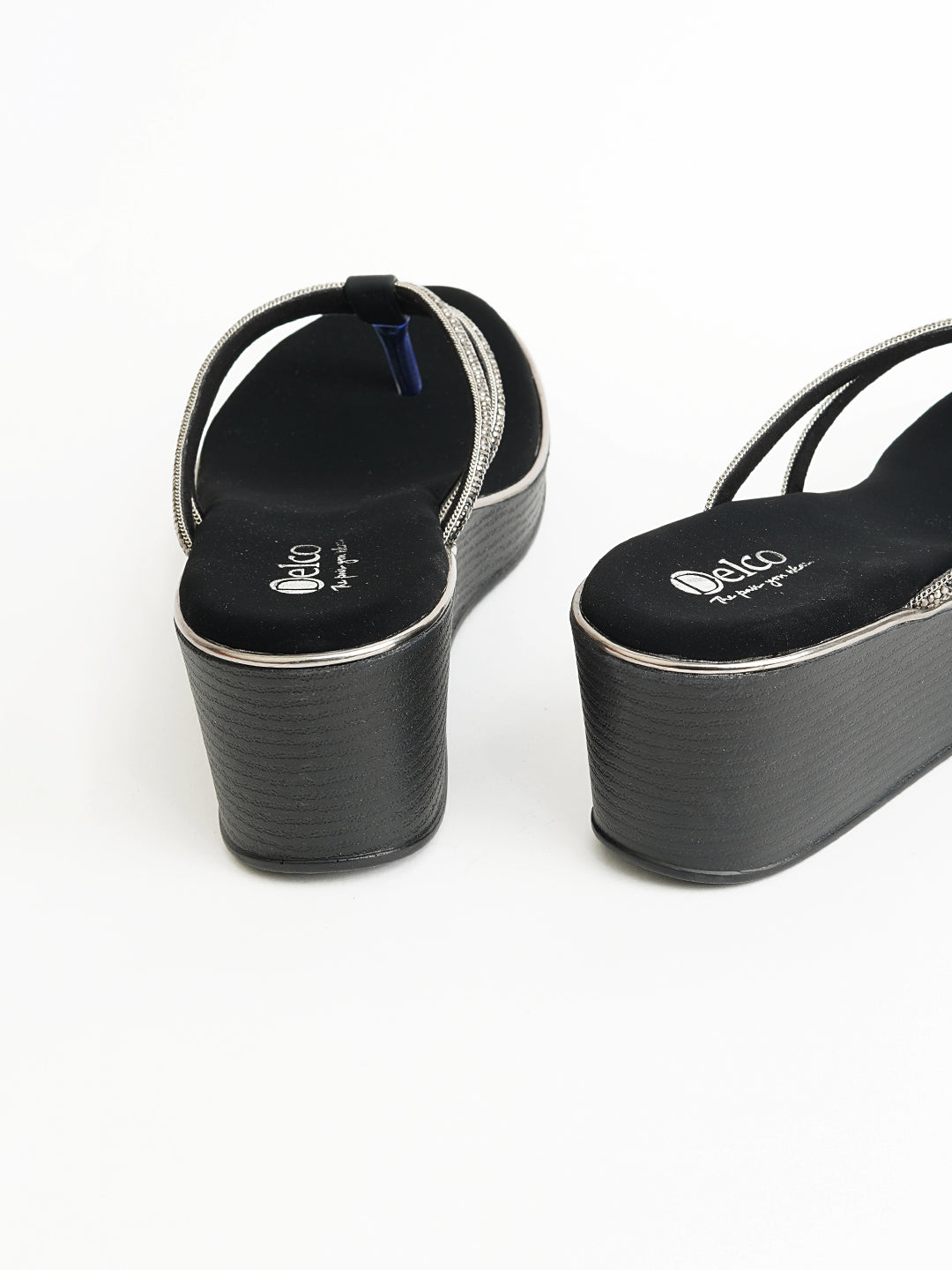 Delco Twilight Rise Chappals