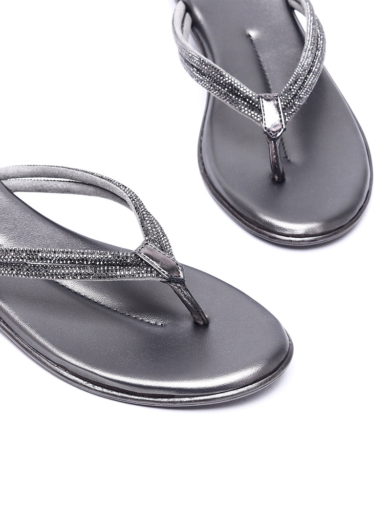 Fancy Comfort: Delco's Flat Chappal