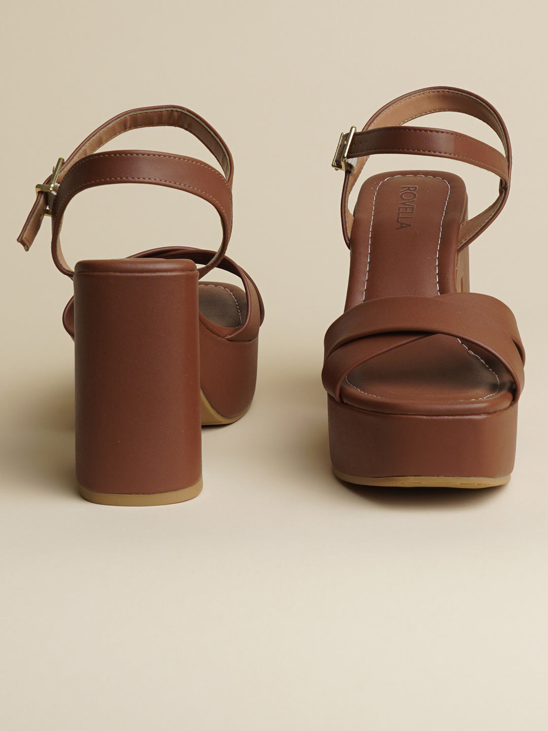 Claudia-Minimal. Modern. You.
