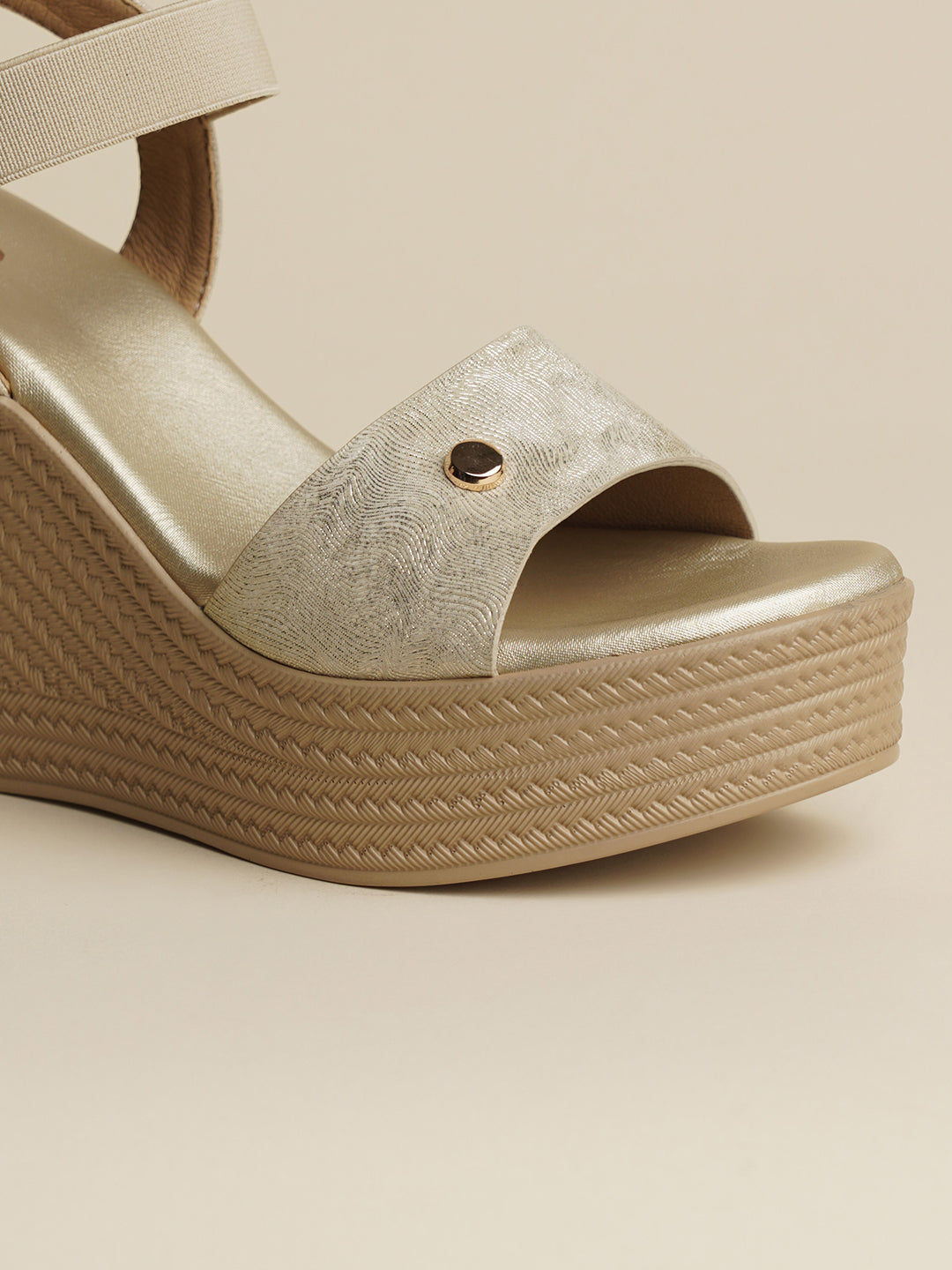 Raquel-Step into refinement.