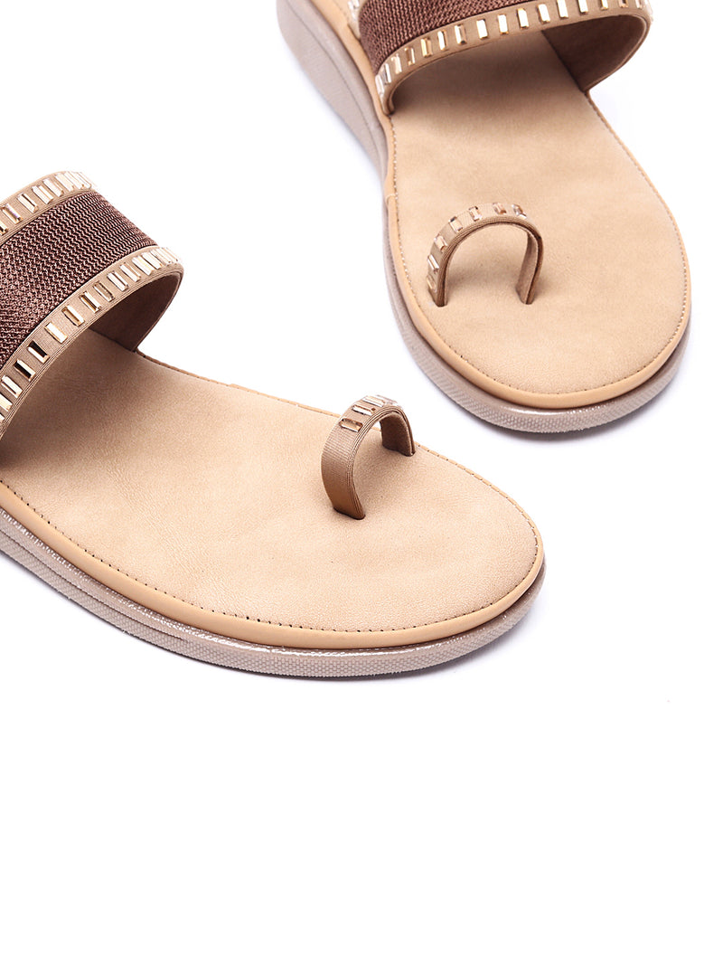 Elysian Essence: Delco's Timeless Slip-On