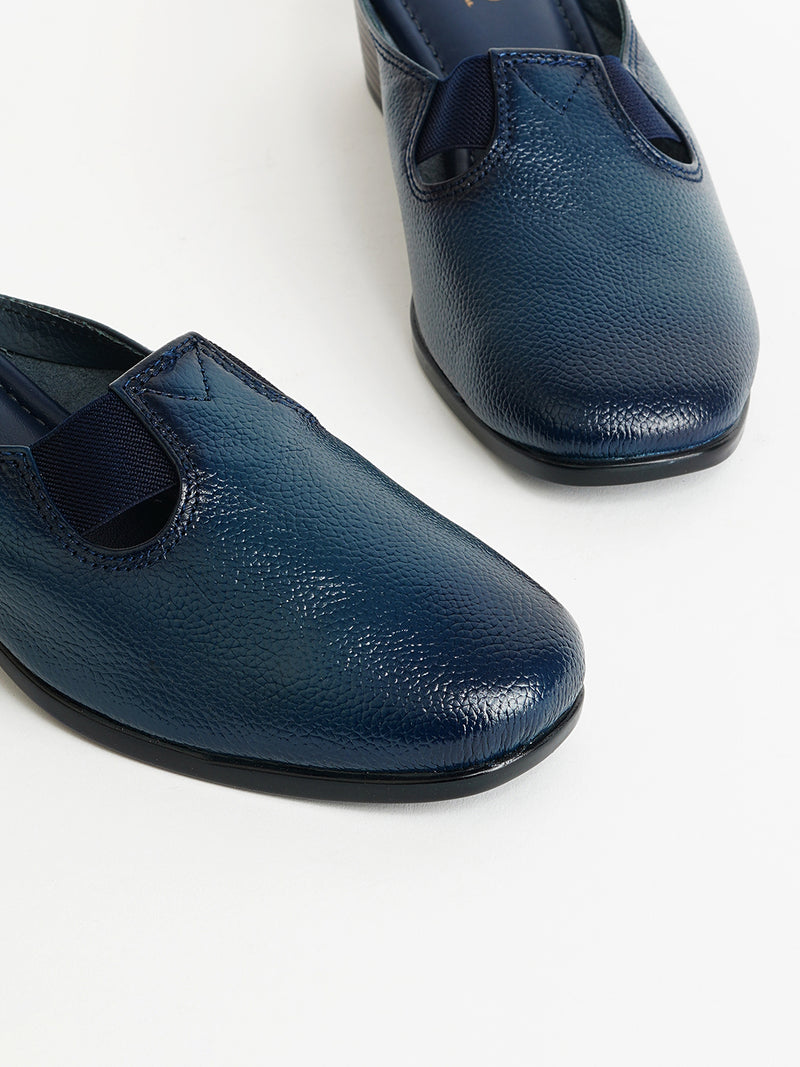 Delco Grace Slip-Ons