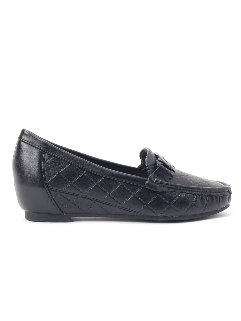 Delco Womens Textured Loafers