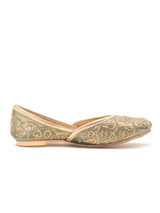 Delco Embroidered Rubber Sole Juttis