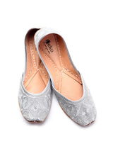 Delco Flat formal wear zari Juti