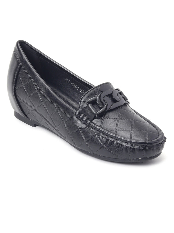 Delco Womens Textured Loafers