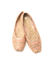 Delco Embroidered Rubber Sole Juttis