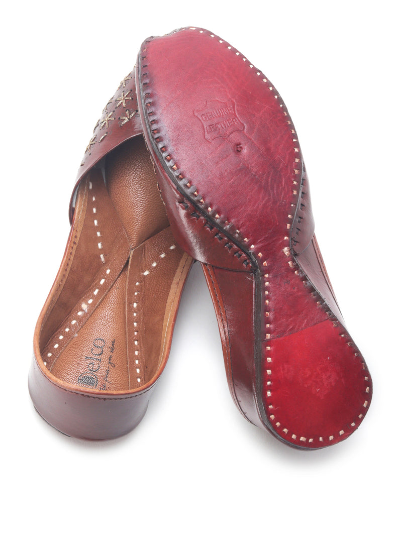 Handcrafted Brown Casual Juttis