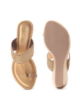 Delco Ethnic Platform Chappals