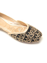 Delco Embroidered Rubber Sole Juttis